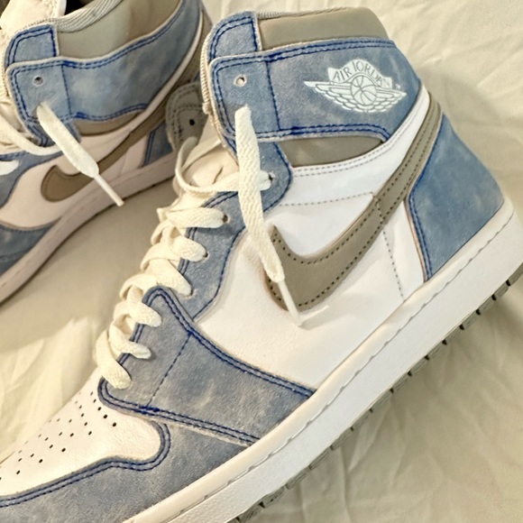 Authentic Air Jordan 1 Retro High OG GS - Picture 5 of 16